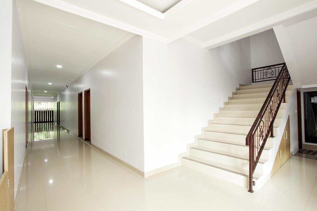 Banua Raya Homestay Jogyakarta Zewnętrze zdjęcie
